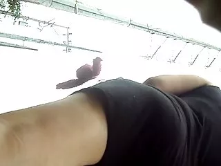Bella transessuale con grandi palle accarezza il suo video gratis sesso anale cazzo