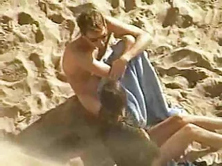 Giovane asiatica sesso anale film gratis succhiare il cazzo nelle tonsille.