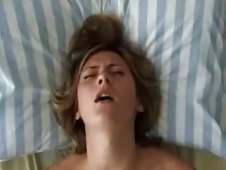 Calvo ragazzo scopa la sua video hard anale amico