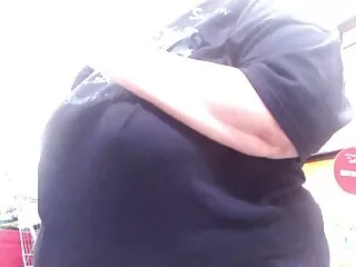Essendo venuto in palestra, il bambino ha lavorato duramente sulla figura. La bellezza film hard anale era piena di sudore ed eccitazione, desiderando che la sua grande figa e il suo culo fossero sviluppati da un grosso cazzo