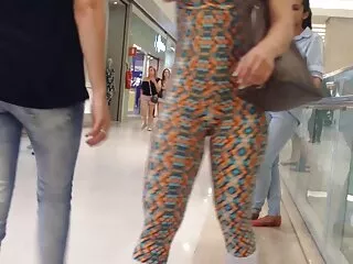 Lussuriosi piccolo uomo lavora tutti i grandi video sesso anale mature buchi di una bella bionda zhopasta