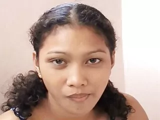 Simptichaya, maturo cagna video porno gratis sesso anale gioca con un dildo