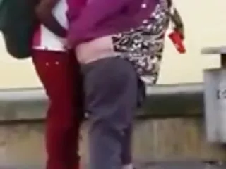 Ragazza rossa rossa gioca con la vagina del sesso anale film gratis suo amico