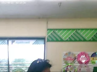 Teen ragazza si masturba la figa ed eccita il suo filmati di sesso anale fidanzato.